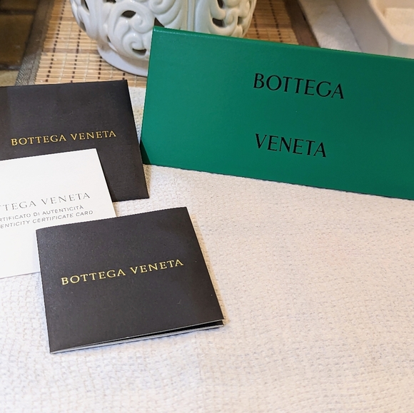 NWT • BOTTEGA VENETA Sunglasses - Picture 8 of 10